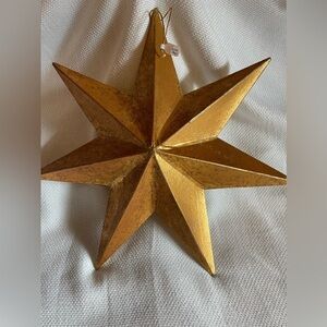 Gold paper star